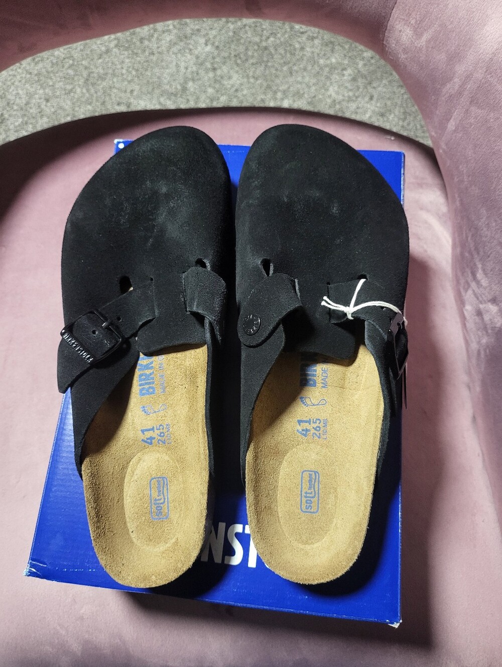 New In Box Boston Soft Footbed Suede Birkenstock Black Suede Clogs w/ Buckle 10